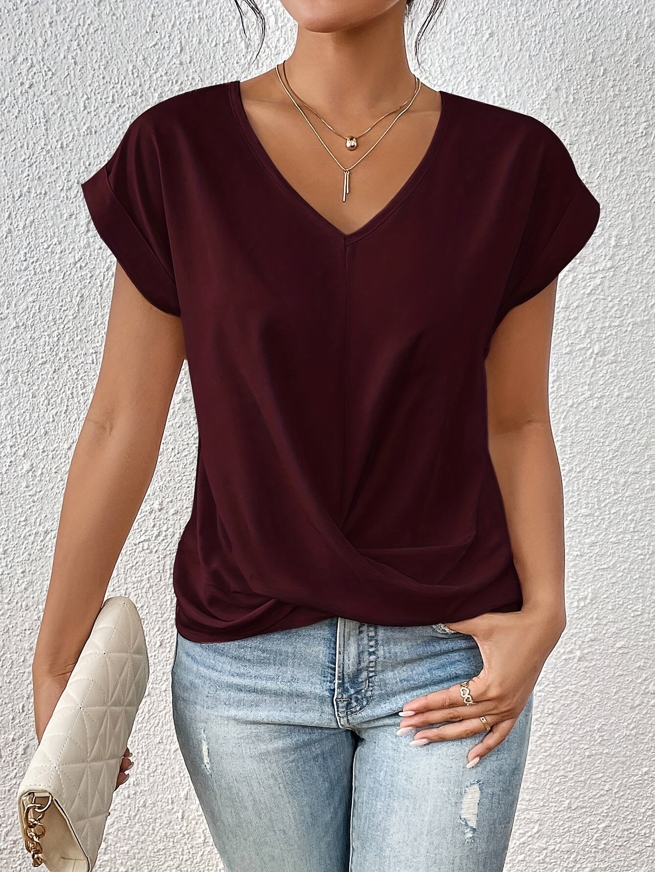 Triana | Camiseta Informal con Escote Corazón