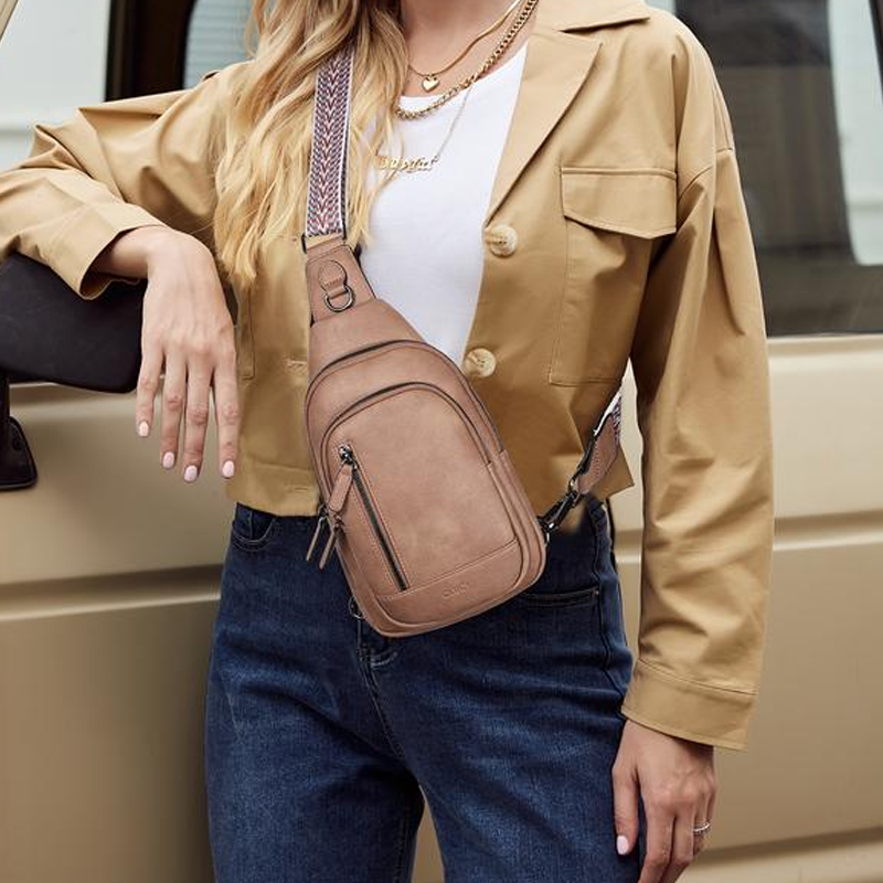 Carla | Bolso de Mano Informal