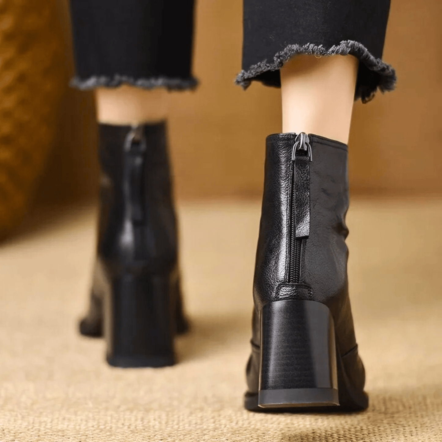 Claudia | Lujosos Botines de Tacón Medio